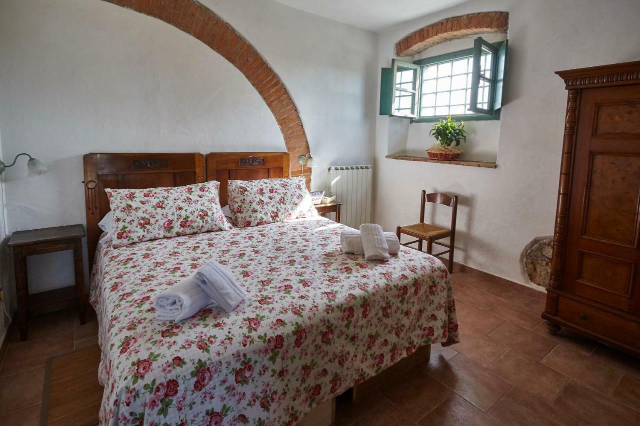 Agriturismo Ca Lo Spelli Hotel Guasticce ภายนอก รูปภาพ